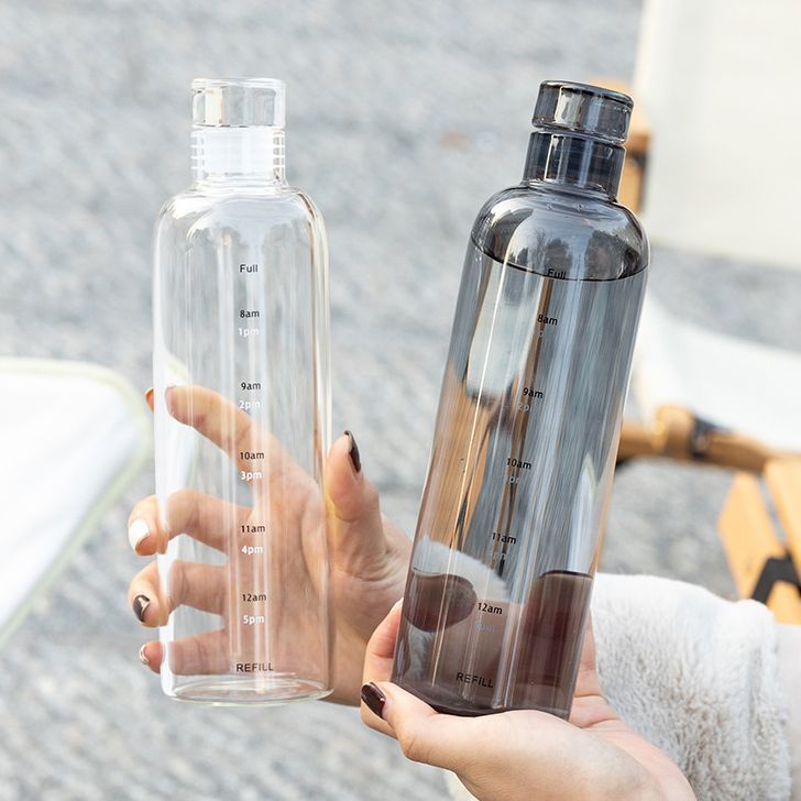 HydraTrack-Glass-Bottle-3